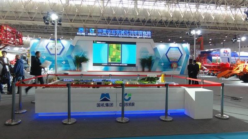 环保布料在展台搭建中的应用与规格解析